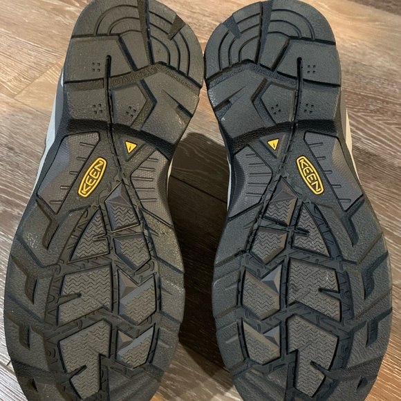 Keen Men's Detroit XT Waterproof Boot (Steel Toe) - Picture 4 of 5